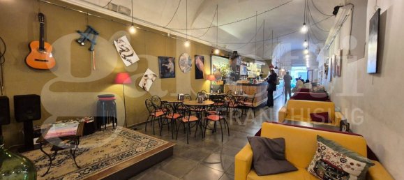 Gewerbliche Immobilie in Torre Annunziata, Italy 200m², Nr. 342647 12