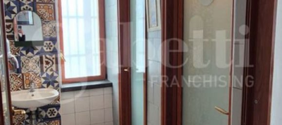 Gewerbliche Immobilie in Torre Annunziata, Italy 200m², Nr. 342647 23