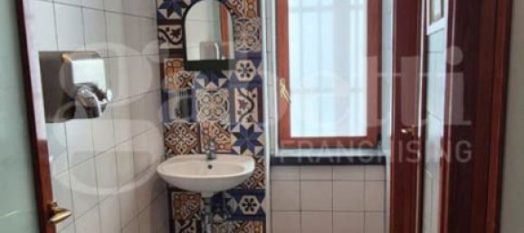 Gewerbliche Immobilie in Torre Annunziata, Italy 200m², Nr. 342647 22