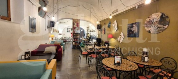 Gewerbliche Immobilie in Torre Annunziata, Italy 200m², Nr. 342647 10