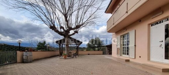 4 غرف نوم منزل في Pianella, Italy رقم 250966 3