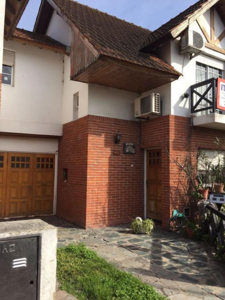 3 chambres Maison à Almirante Brown, Argentina No. 66238