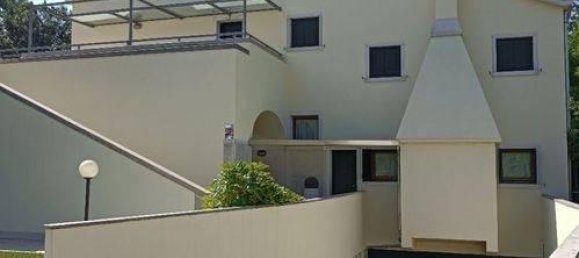 5 rooms Villa in Mogliano Veneto, Italy No. 108359 2