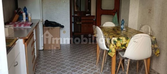 4 Schlafzimmer Wohnung in Ferrara, Italy, Nr. 282691 5