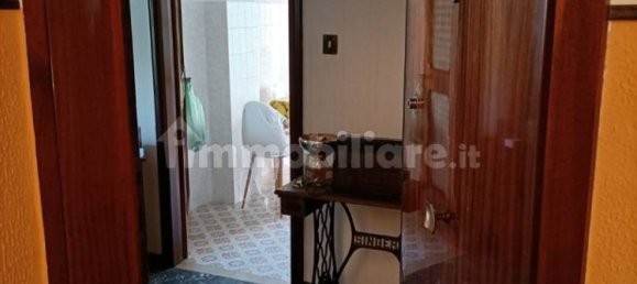 4 Schlafzimmer Wohnung in Ferrara, Italy, Nr. 282691 2