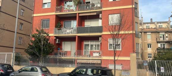 Квартира с 3 комнатами в Рим, Италия № 28393 10