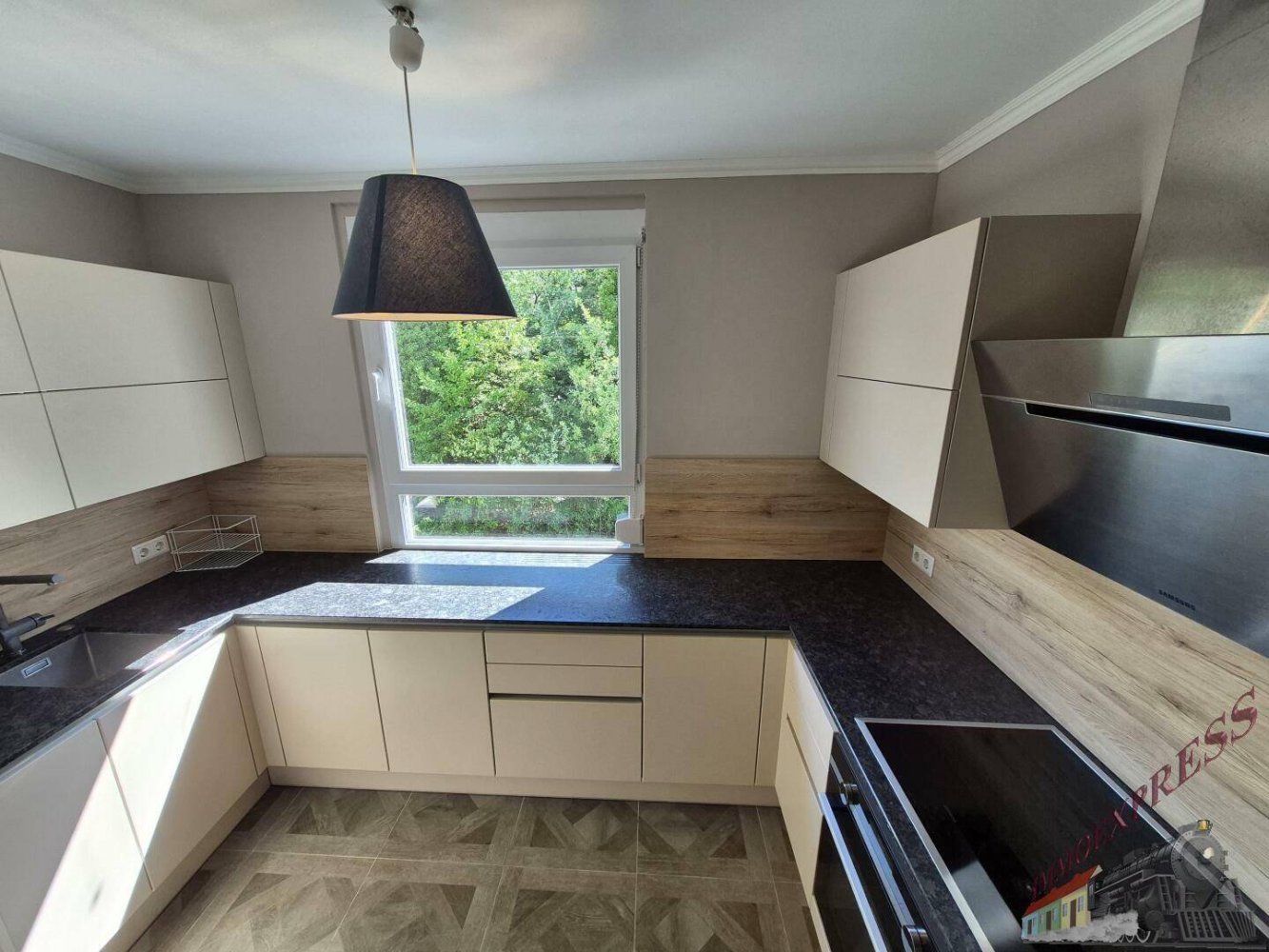 Apartamento de 2 habitaciónes en Bad Voslau, Austria No. 258999