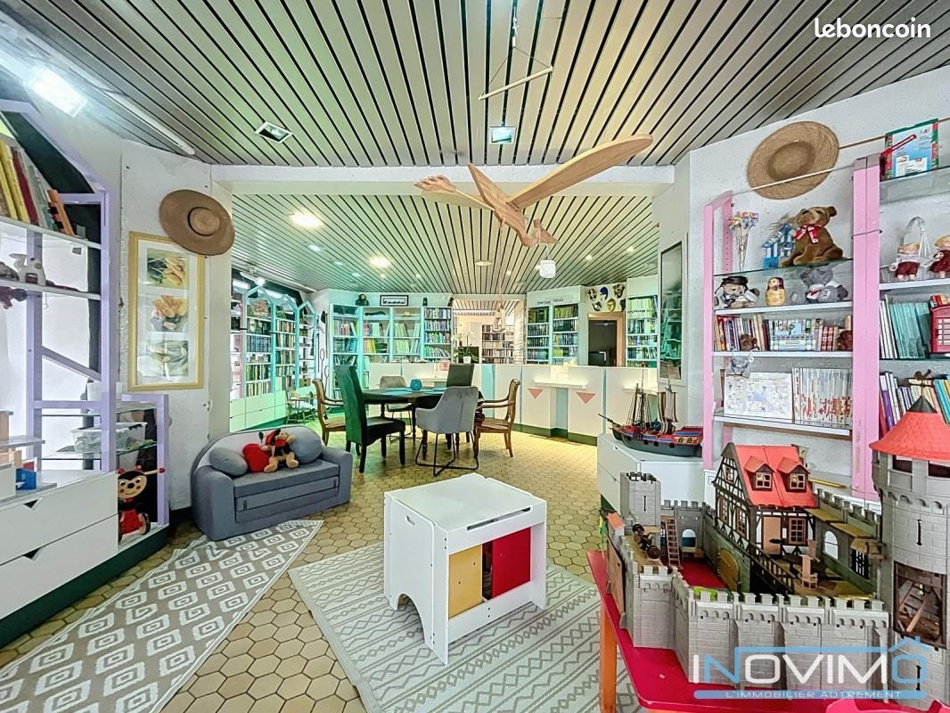 Casa de 7 dormitorios en Dunkerque, France No. 276512