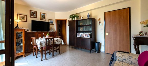 3-Zimmer Wohnung in Valverde, Italy, Nr. 293271 2