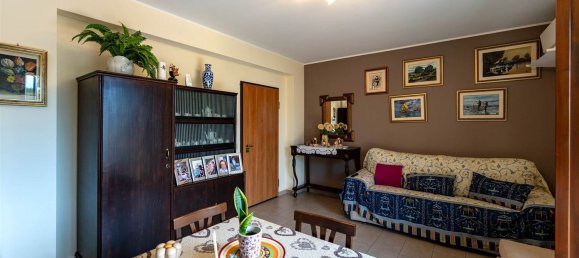 3-Zimmer Wohnung in Valverde, Italy, Nr. 293271 4