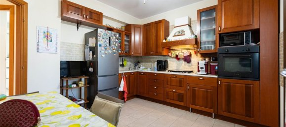 3-Zimmer Wohnung in Valverde, Italy, Nr. 293271 11