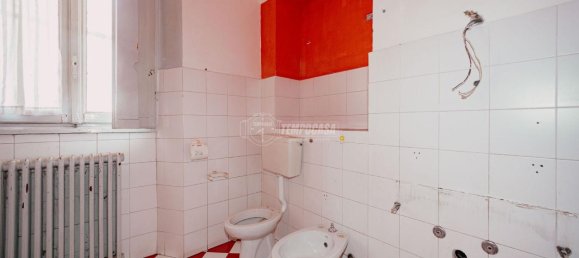 5 rooms House in Mortara, Italy No. 139660 17