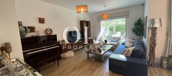 4 bedrooms Villa in Al Reef, UAE No. 18535 2