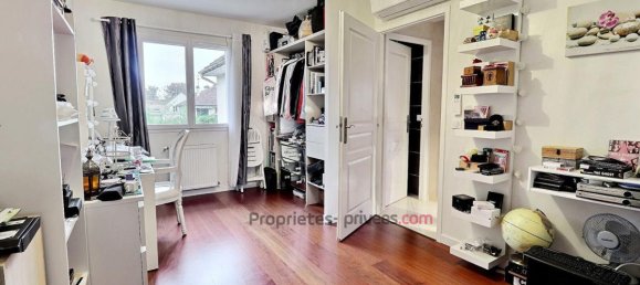 5 bedrooms House in Sainte-Genevieve-des-Bois, France No. 308876 8