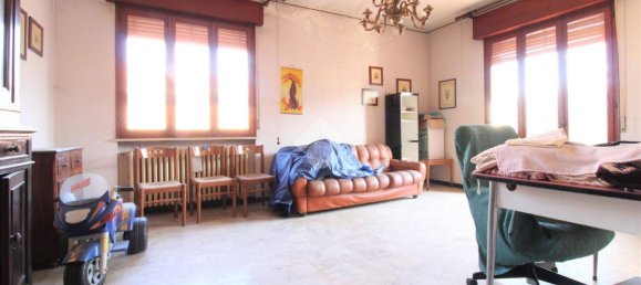 8 bedrooms Villa in Sassuolo, Italy No. 144642 18
