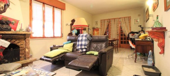 8 bedrooms Villa in Sassuolo, Italy No. 144642 7