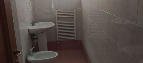 4 bedrooms Apartment in Maddaloni, Italy No. 65253 15