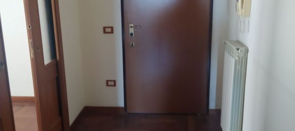4 bedrooms Apartment in Maddaloni, Italy No. 65253 12
