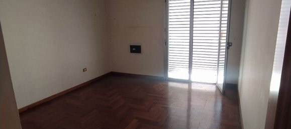 4 bedrooms Apartment in Maddaloni, Italy No. 65253 6