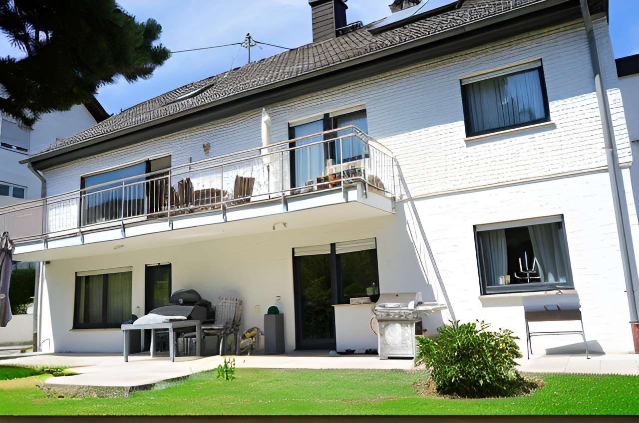 Casa de 7 dormitorios en Rheingau-Taunus, Germany No. 246099