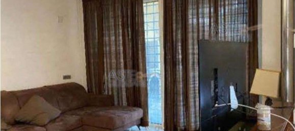 Дом с 6 комнатами в Рим, Италия № 191410 8