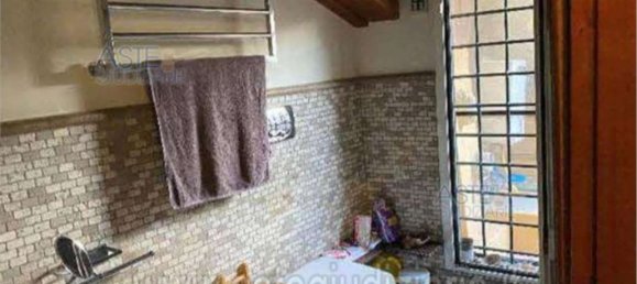 Дом с 6 комнатами в Рим, Италия № 191410 3