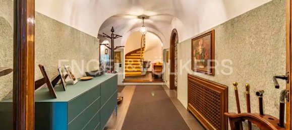 4 غرف نوم فيلا في Como, Italy رقم 126189 51