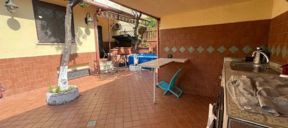 Квартира с 3 спальнями в Неаполь, Италия № 377258 5