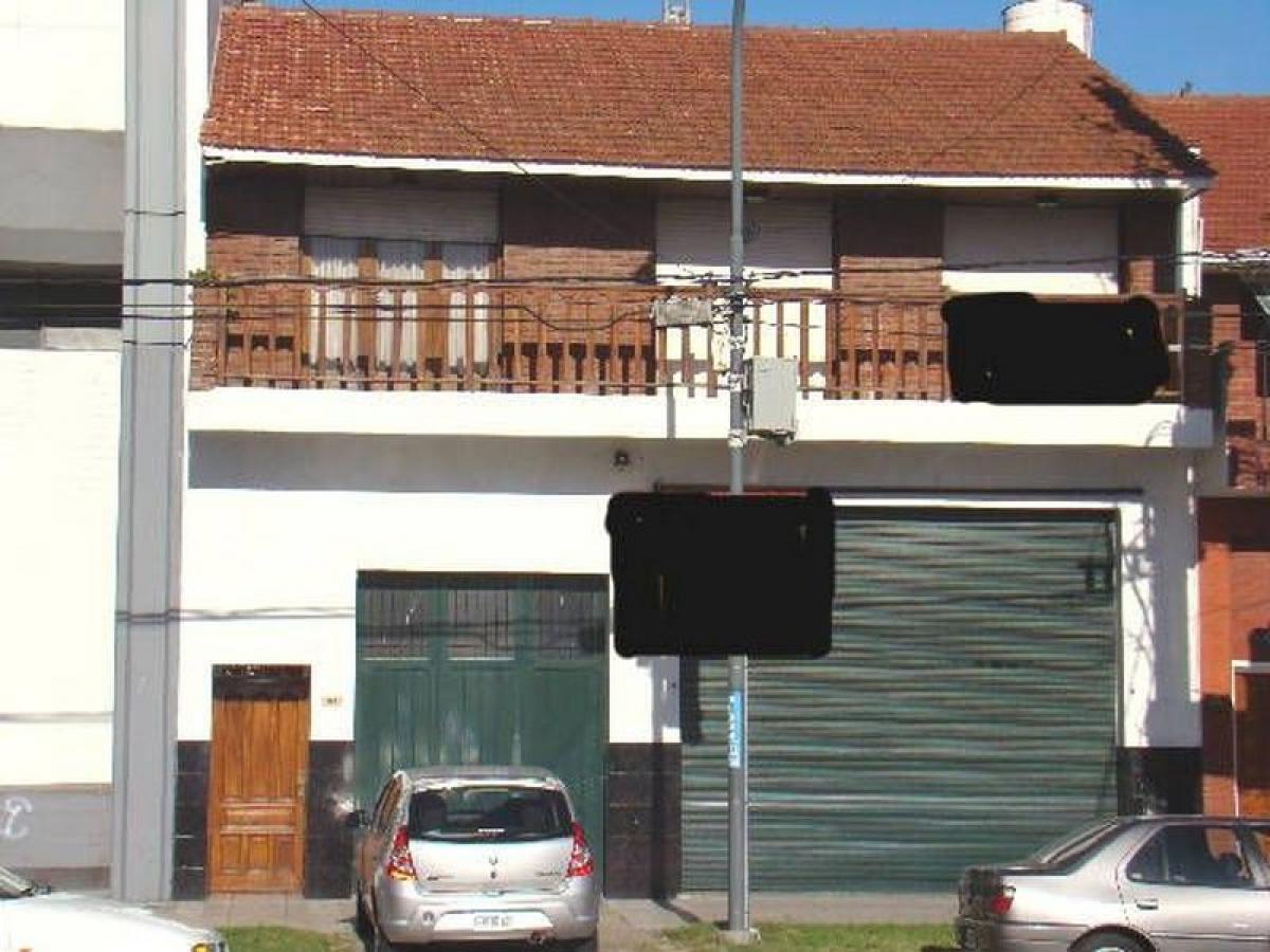 3 bedrooms House in Mar del Plata, Argentina No. 100032