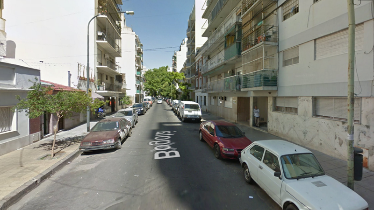 Apartamento de 3 dormitorios en Buenos Aires, Argentina No. 72383