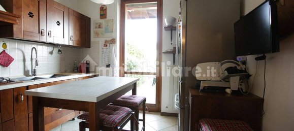 3 Schlafzimmer Villa in Gudo Visconti, Italy, Nr. 199006 10