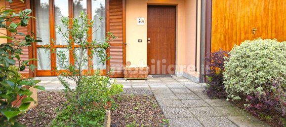 3 Schlafzimmer Villa in Gudo Visconti, Italy, Nr. 199006 21