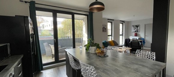 Apartamento de 3 dormitorios en Laval, France No. 362575 2