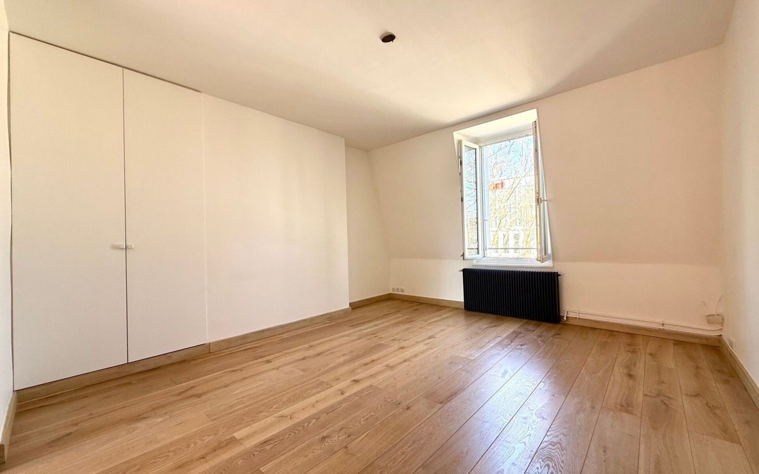Apartamento de 1 dormitorio en Boulogne-Billancourt, France No. 143214