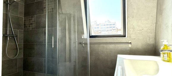 Apartamento de 1 dormitorio en Boulogne-Billancourt, France No. 143214 9