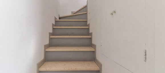 48m² Building in Bologna, Italy No. 62504 52