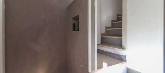 48m² Building in Bologna, Italy No. 62504 51