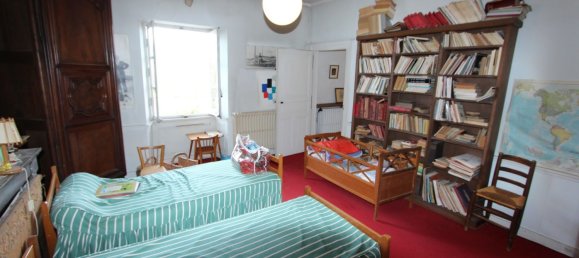 7 bedrooms House in Lons-le-Saunier, France No. 206835 32