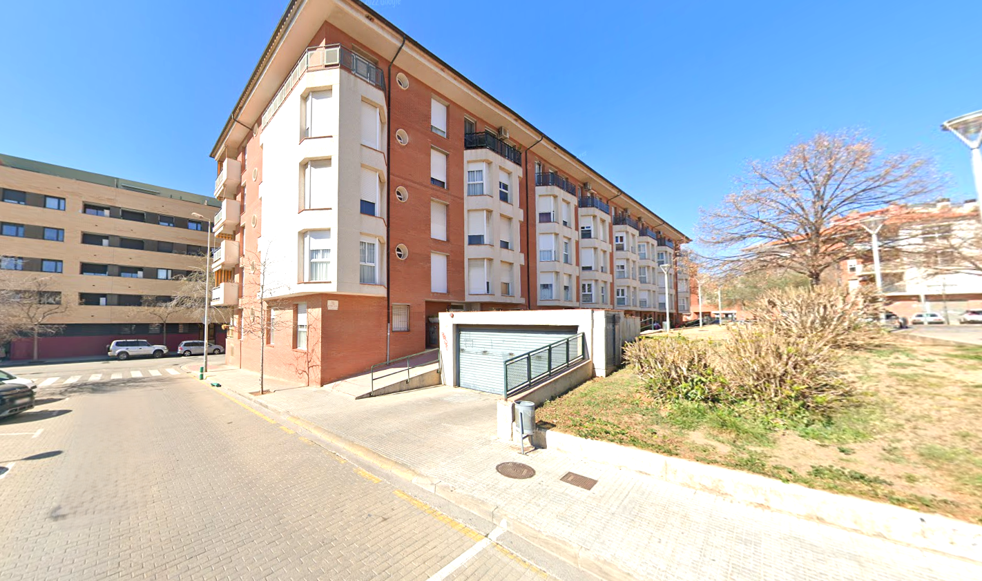 Apartamento de 3 dormitorios en Castellar del Vallès, Spain No. 271159