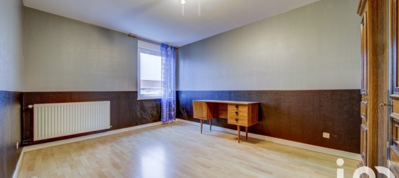 Apartamento de 3 dormitorios en Lemud, France No. 53199 4