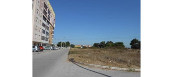 195m² Land in Barreiro, Portugal No. 63223 3