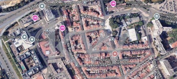 130m² Commercial property in Lisbon, Portugal No. 90785 10