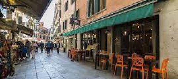 5 rooms Commercial property in Venice, Italy No. 61586 13