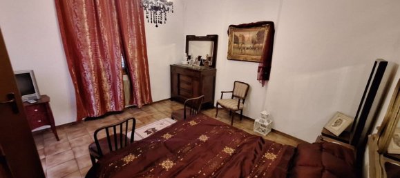 Apartamento de 3 dormitorios en Reggio Emilia, Italy No. 358073 4
