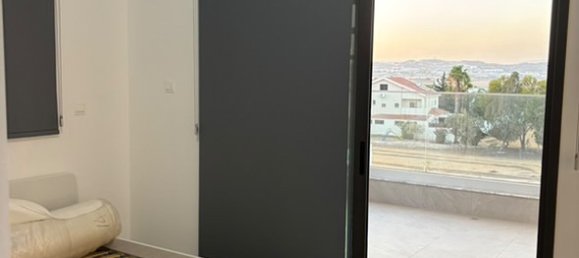 Квартира с 2 спальнями в Ларнака, Кипр № 26487 2