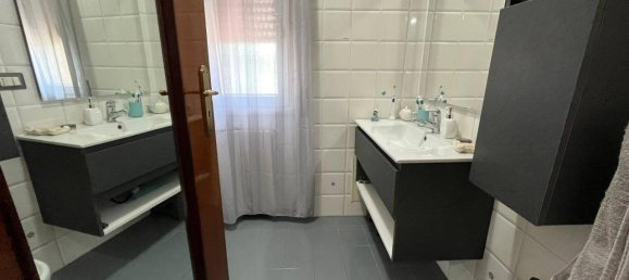4 rooms Apartment in San Giorgio a Cremano, Italy No. 173994 13