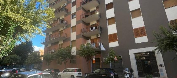 4 rooms Apartment in San Giorgio a Cremano, Italy No. 173994 2