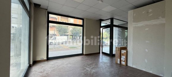 Коммерческая недвижимость с 2 комнатами в Изола дель Лири, Италия № 281923 19