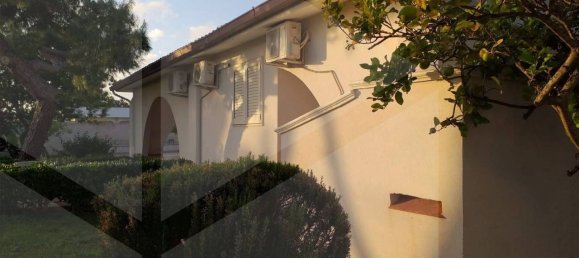 Вилла с 6 комнатами в Аветрана, Италия № 21032 8