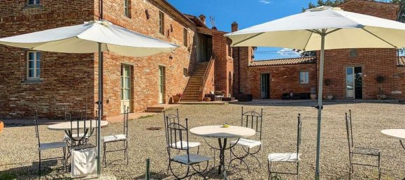 12 Schlafzimmer Haus in Foiano della Chiana, Italy, Nr. 56938 13